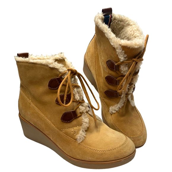 TOMMY HILFIGER Tan Suede Wedge Lace up Boots - Picture 10 of 10